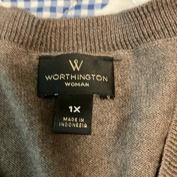 ⭐️ 5/$20 ⭐️ Worthington V-neck Sweater - Picture 3 of 7